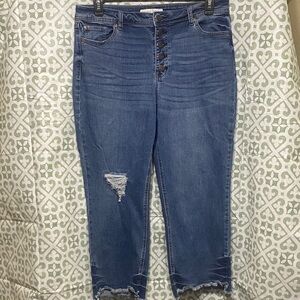 Trendy Distressed Blue Women's Cropped Jeans